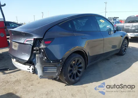 2024 Tesla Model Y Long Range Dual Motor All-Wheel Drive из США, поврежденный, VIN 7SAYGDEE8RF066873